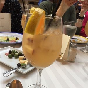 Meet your Posher, Tonina